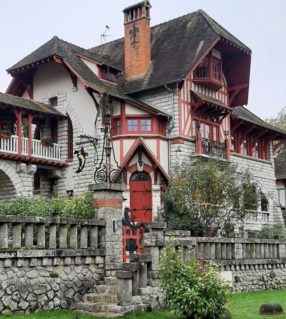 , Seine-et-Marne. &Agrave; la d&eacute;couverte des Affolantes bacotes, ces belles demeures des bords de Seine