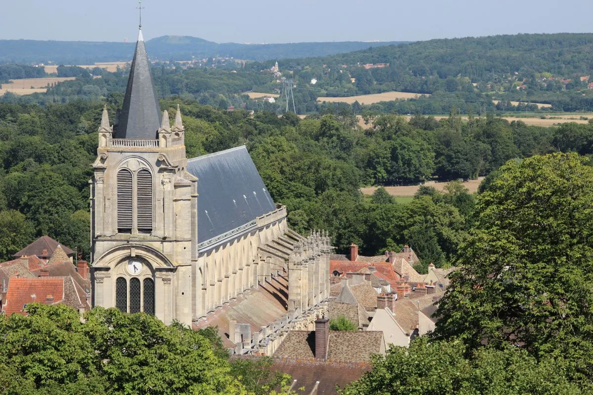 , Entre ruelles pav&eacute;es et monument historique, ce village des Yvelines cache un patrimoine exceptionnel