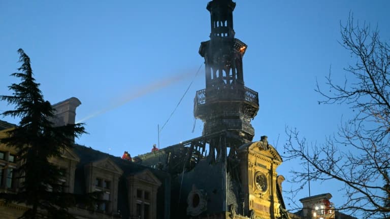 La mairie du 12e arrondissement de Paris, le 27 janvier 2026, après un incendie La mairie du 12e arrondissement de Paris, le 27 janvier 2026, après un incendie