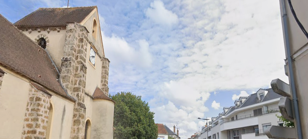 , Essonne : Marine Le Pen ironise sur le nom de sa commune, ce maire contre-attaque en vid&eacute;o