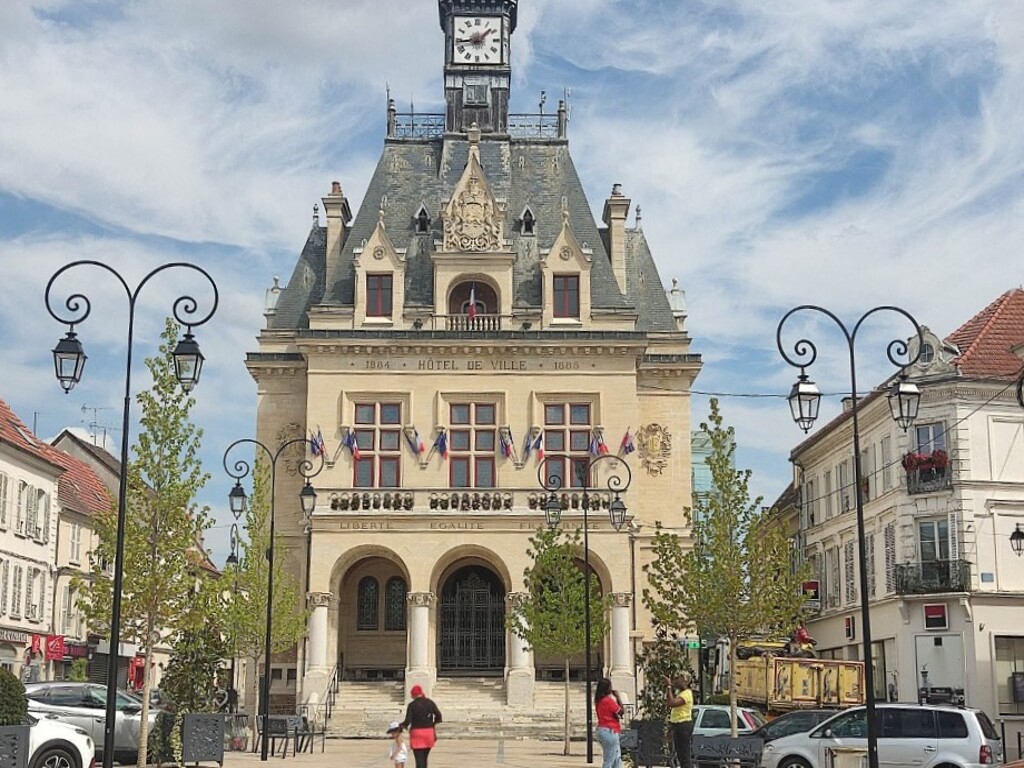 , Dans cette ville de Seine-et-Marne, découvrez la mairie comme vous ne l’avez jamais vue