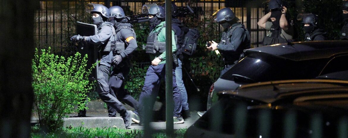 , Essonne: un adolescent de 17 ans meurt poignard&eacute; dans une rixe, six suspects interpell&eacute;s