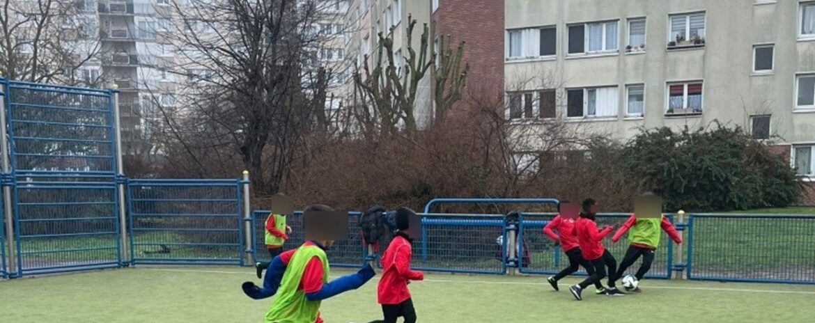 , Face à la mairie d’Achères, le jeune club de foot crie à « l’injustice » : le torchon brûle