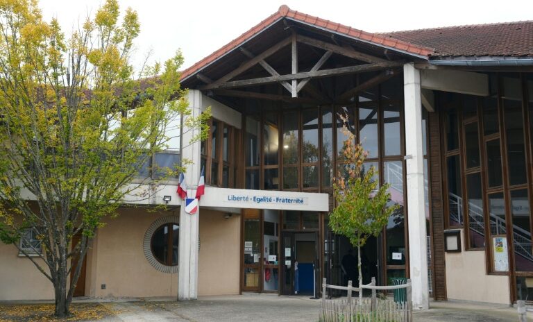 , Samuel Paty : le coll&egrave;ge de l&rsquo;enseignant assassin&eacute; prendra son nom le 14 mars