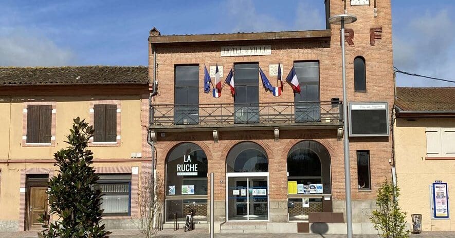 , Seysses. Les cent ans de la mairie