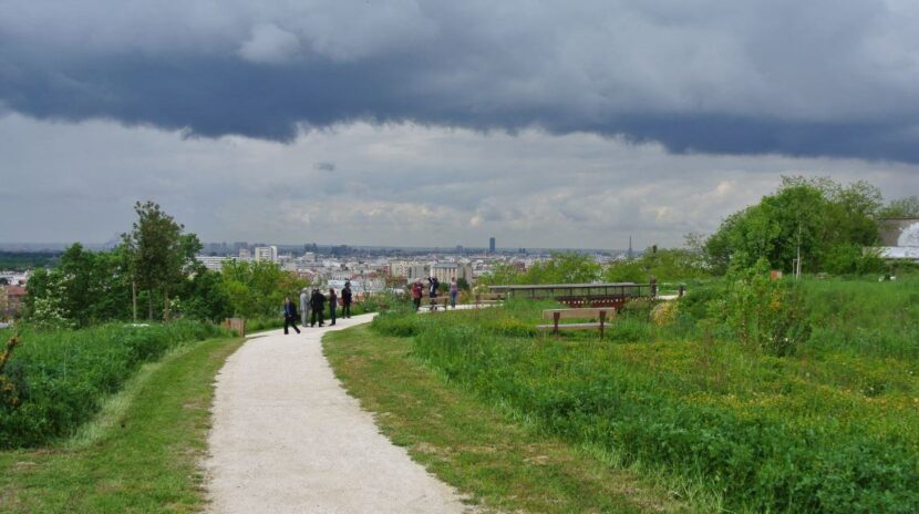 , A v&eacute;lo ou &agrave; pied : 12 &ldquo;balades passerelles&rdquo; pour explorer les liens entre Paris et sa banlieue