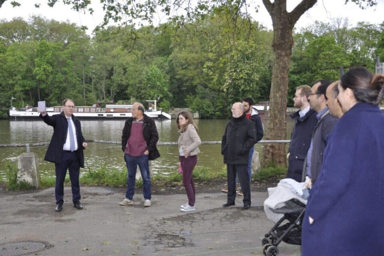 , Ce maire du Val-d&rsquo;Oise va au contact des habitants