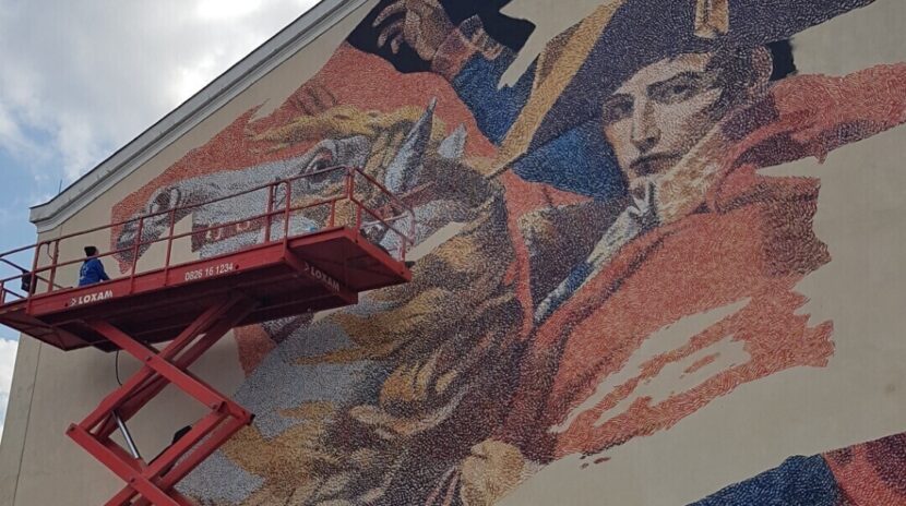, Seine-et-Marne : dans cette ville d’Histoire, la monumentale fresque de street art ne passe pas inaperçue