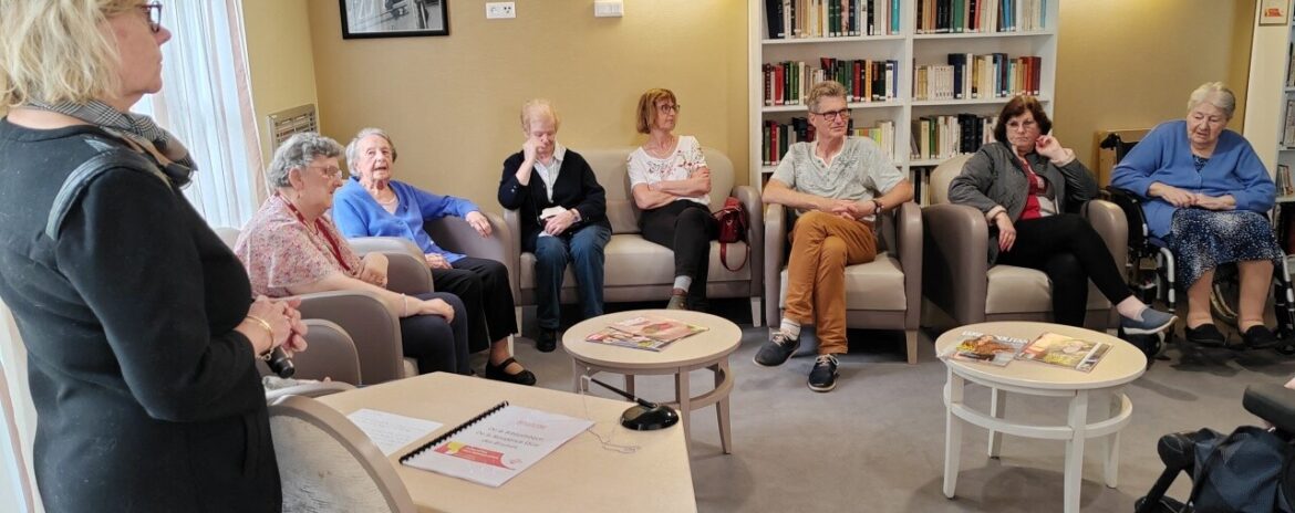 , Val-d&rsquo;Oise : cet Ehpad se dote d&rsquo;une biblioth&egrave;que et l&rsquo;ouvre au public