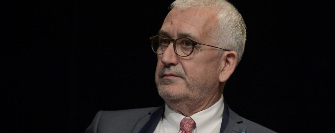 , Hauts-de-Seine : Un conseil municipal tr&egrave;s tendu&hellip; Le maire de Boulogne-Billancourt se retire &laquo; temporairement – 20 Minutes