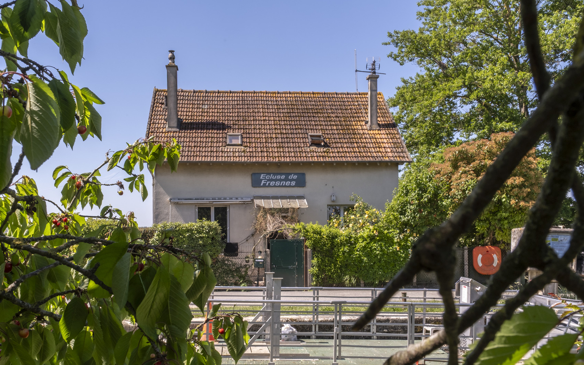 , L&agrave;-bas, c&rsquo;est aussi Paris
