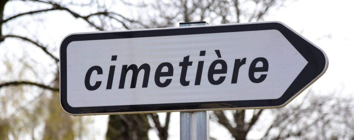, Val-de-Marne : La mairie d’Alfortville va payer pour les 22 tombes vandalisées à la Toussaint