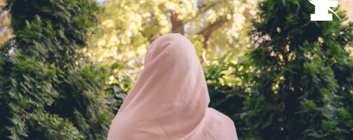 , Yvelines: un homme arrache le voile d&rsquo;une femme, la maire de Poissy d&eacute;nonce un &laquo;acte islamophobe&raquo;