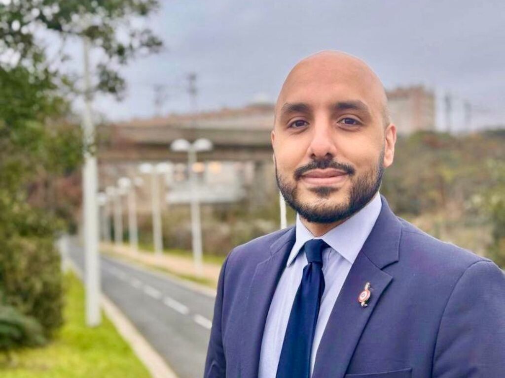 , Municipales 2026 : qui est Faysal Meneceur, &eacute;lu d&rsquo;opposition et candidat &agrave; la mairie de Nanterre &agrave; 33 ans