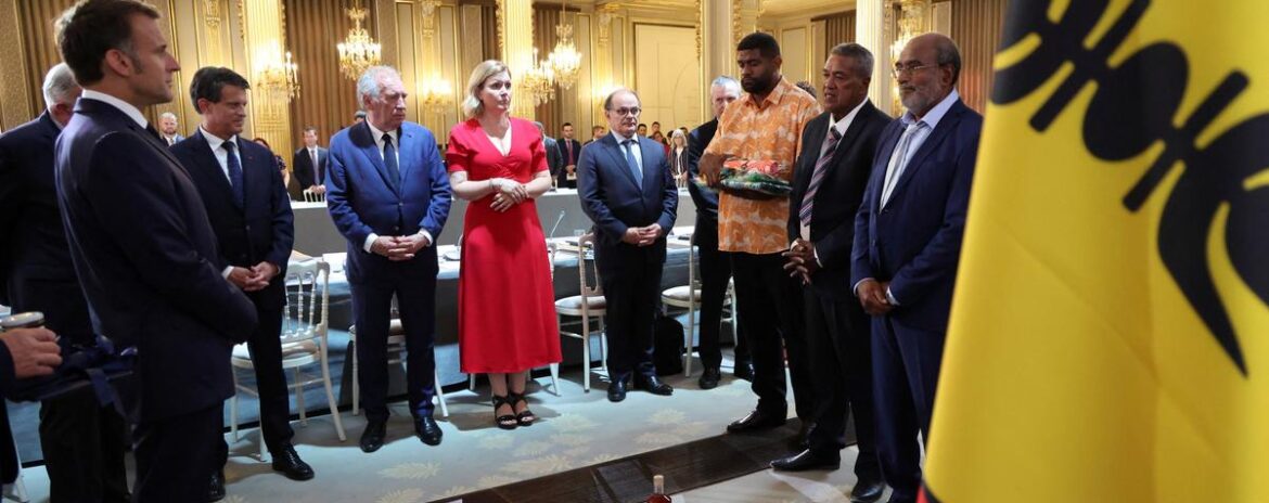 , Nouvelle-Cal&eacute;donie : ind&eacute;pendantistes et non ind&eacute;pendantistes signent un accord &laquo;historique&raquo;