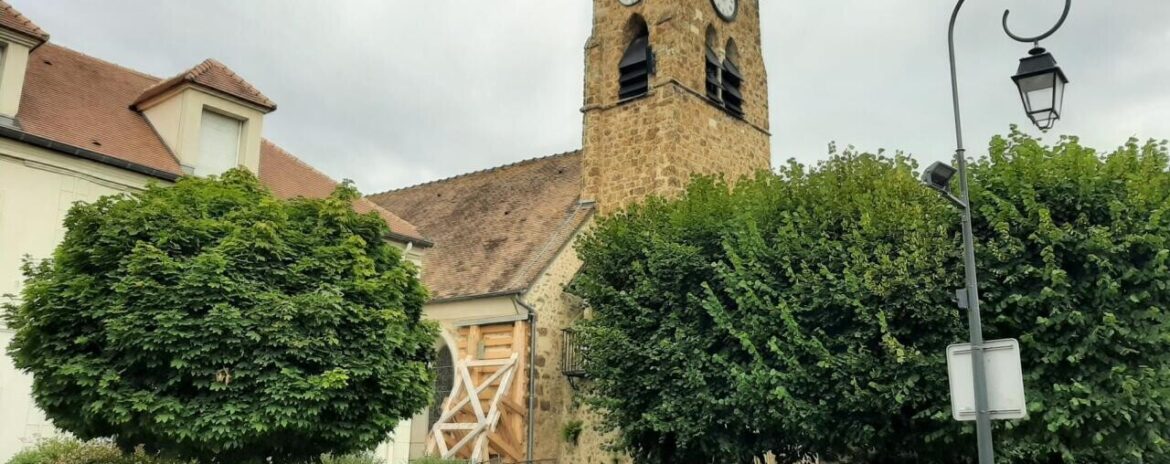 , Un chantier monumental attend cette église du sud des Yvelines : il faut trouver 2 M€ pour tout payer