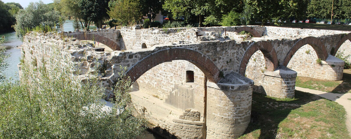 , Les ruines du Moulin de Chelles, une curiosit&eacute; en Seine-et-Marne