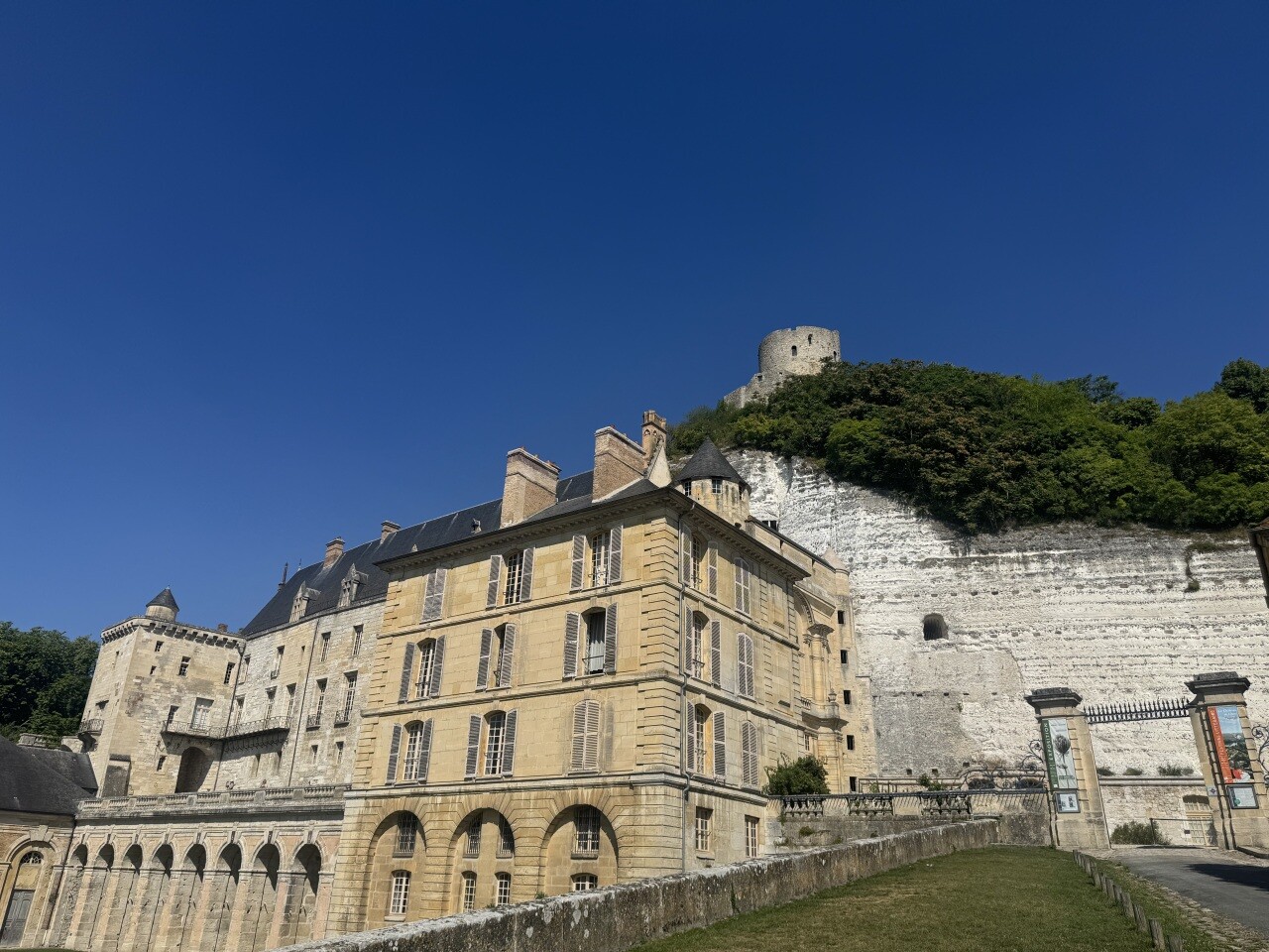 , Randonn&eacute;e dans le Val-d&rsquo;Oise : la boucle du Donjon &agrave; la Roche-Guyon