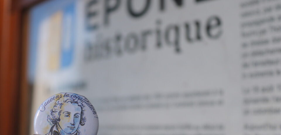 , Un &eacute;t&eacute; pour les enfants dans les Yvelines : une qu&ecirc;te autour de la premi&egrave;re Constitution fran&ccedil;aise &agrave; &Eacute;p&ocirc;ne