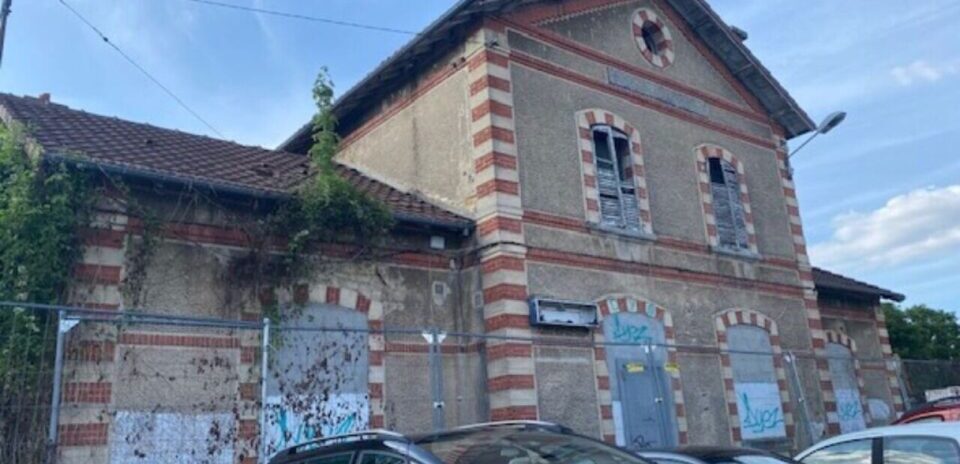 , Municipales 2026 : Karl Olive veut sauver l’ancienne gare Grande Ceinture de Poissy, mais est-ce possible