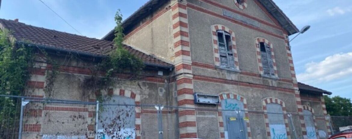 , Poissy : et si l’ancienne gare à l’abandon depuis 80 ans n’était finalement pas détruite