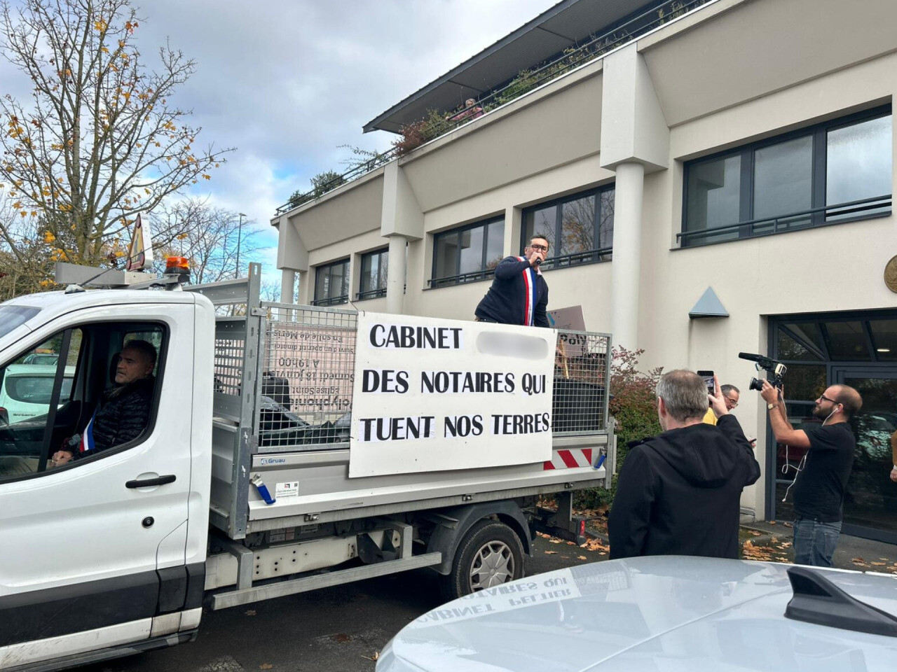 , Un maire contre les &laquo; notaires des gens du voyage &raquo;, ils s&rsquo;aiment depuis 50 ans&hellip; l&rsquo;info en Seine-et-Marne