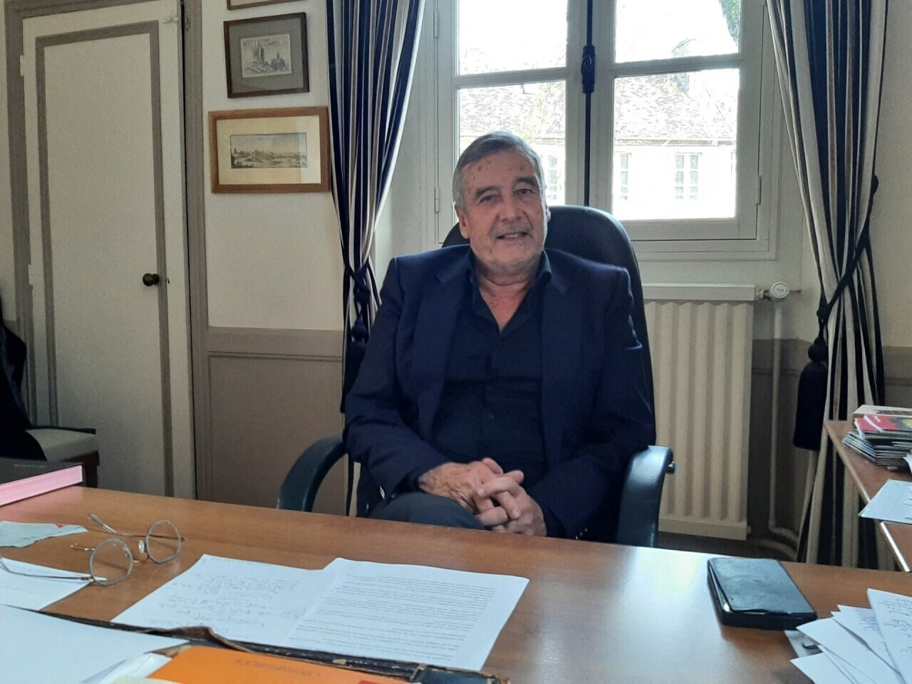 , &laquo; Vraiment la derni&egrave;re &raquo; : en poste depuis 30 ans, ce maire des Yvelines a chang&eacute; d&rsquo;avis par amour de sa ville