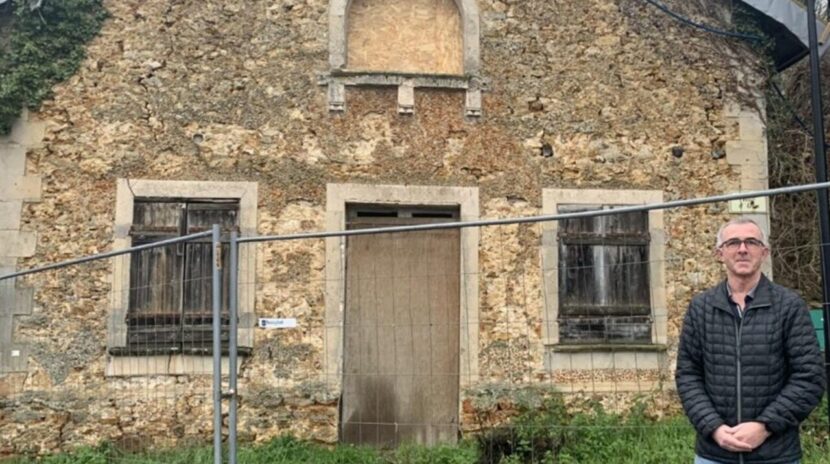 , Bousculé par une voiture, ce maire des Yvelines a décidé d’aller au procès