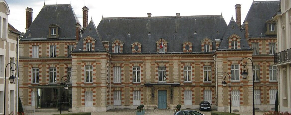 , Chessy : la pr&eacute;fecture refuse la d&eacute;mission du maire s&rsquo;opposant &agrave; un mariage d&rsquo;un &eacute;tranger sous OQTF