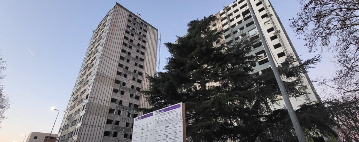 , Destruction &laquo; &eacute;mouvante &raquo; et imminente &agrave; Mantes-la-Jolie : deux nouvelles tours embl&eacute;matiques vont dispara&icirc;tre