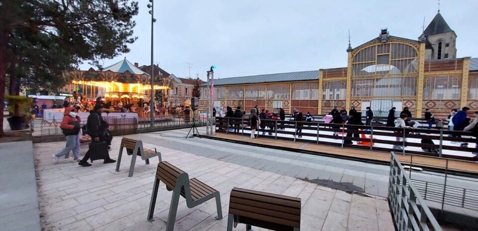 , Essonne : fini le stationnement, cette place embl&eacute;matique a &eacute;t&eacute; transform&eacute;e pour &ecirc;tre rendue aux pi&eacute;tons