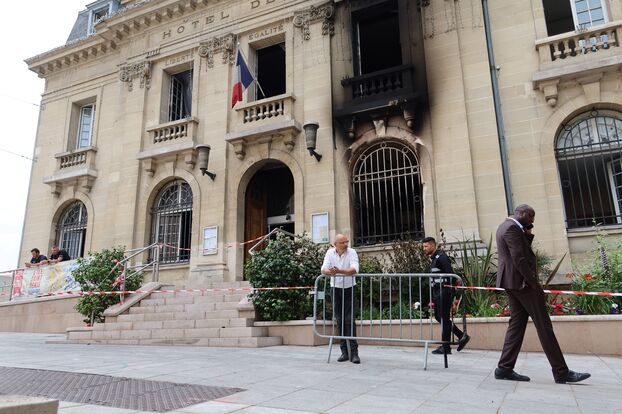 L'Île-Saint-Denis, le 29 juin 2023. L'hôtel de ville avait été incendié dans la nuit du 28 au 29 juin 2023. LP/Alexandre Arlot