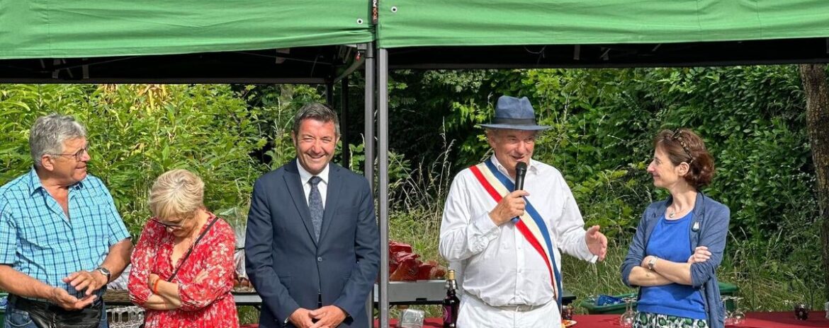 , &laquo; Je m&rsquo;y pr&eacute;pare depuis 10 ans &raquo; : &eacute;lu depuis 1989, le maire de Thoiry rend son &eacute;charpe