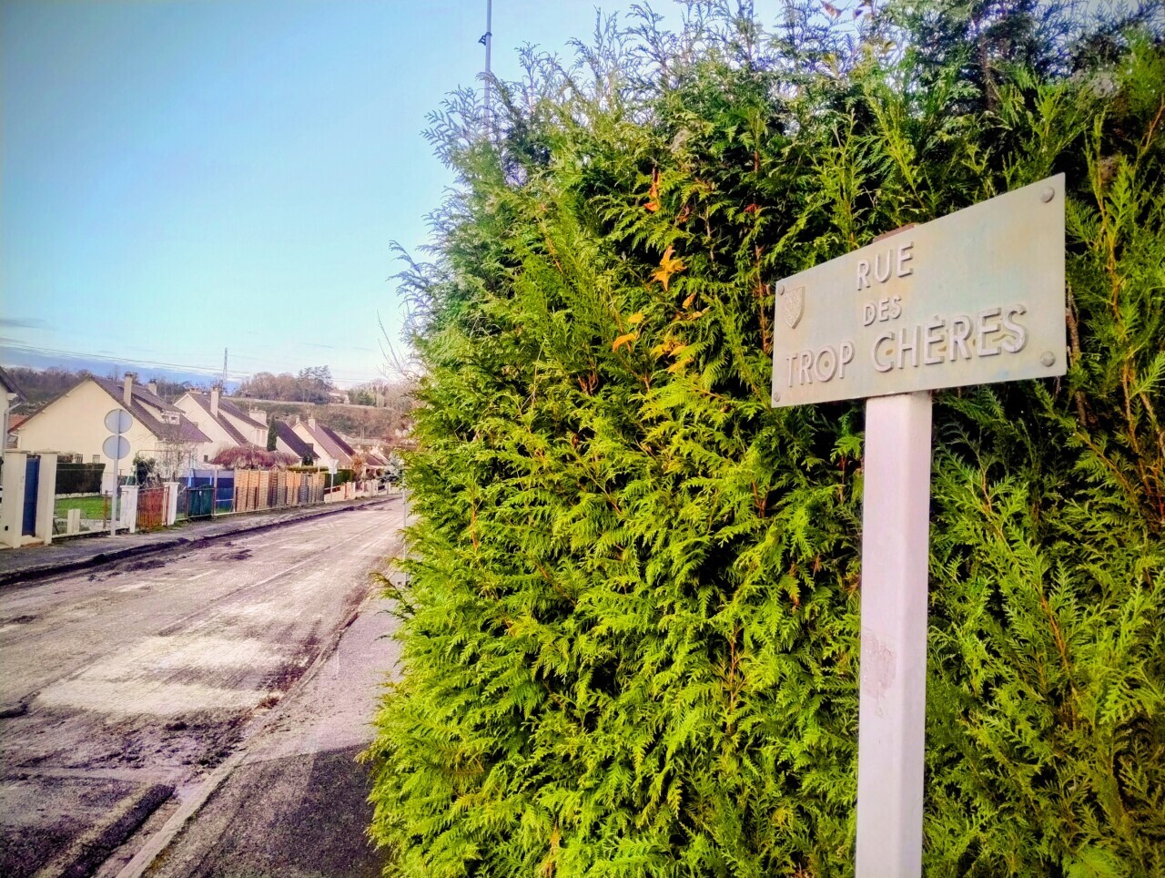 , Seine-et-Marne : pourquoi la rue des Trop Ch&egrave;res porte-t-elle ce nom tr&egrave;s &eacute;tonnant
