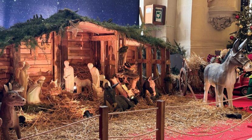 , &laquo;Des activistes de la la&iuml;cit&eacute; nous en veulent&raquo; : la justice ordonne le retrait &laquo;dans les 24 heures&raquo; de la cr&egrave;che de No&euml;l municipale d&rsquo;Asni&egrave;res