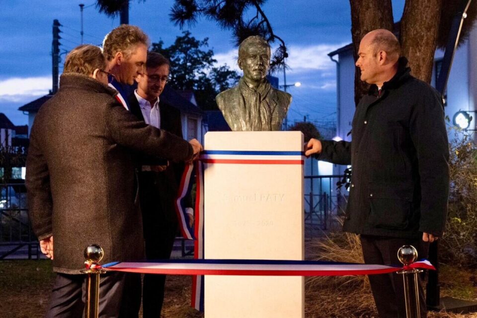 Hommage à Samuel Paty.
