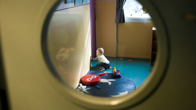 , Val-de-Marne: la gauche vent debout contre les fermetures de crèches départementales