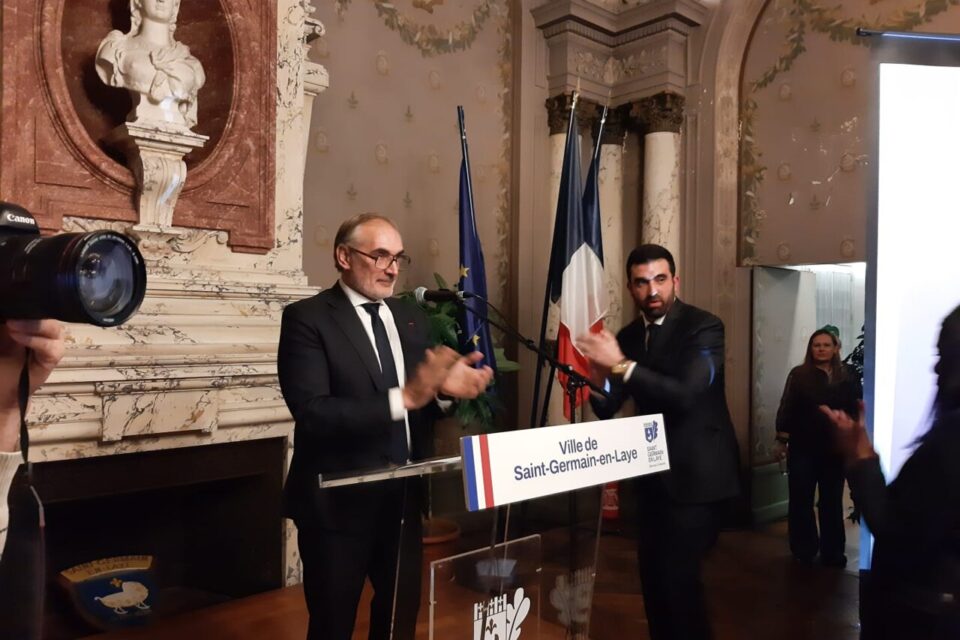 Arnaud P&eacute;ricard r&eacute;&eacute;lu maire de Saint-Germain-en-Laye (Yvelines) d&egrave;s le premier tour.