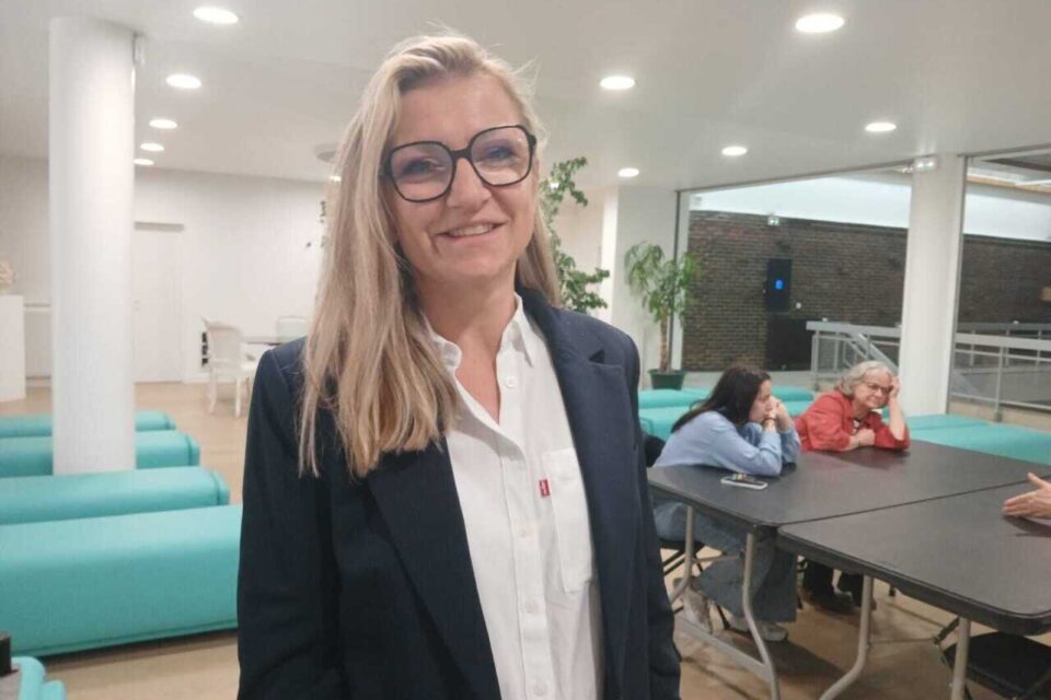 A Aubergenville, Virginie Meunier vient d'arriver en mairie.