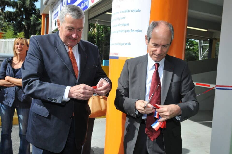 Jean-Jacques Fournier avec Guy Geoffroy, lors de l'inauguration du parking relais de Combs-la-Ville-Quincy