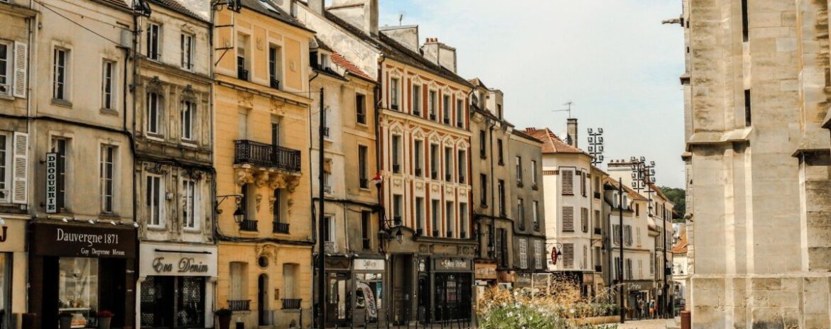 , À seulement 1h de Paris, cette jolie ville gorgée d’histoire est la destination idéale pour un week-end au calme