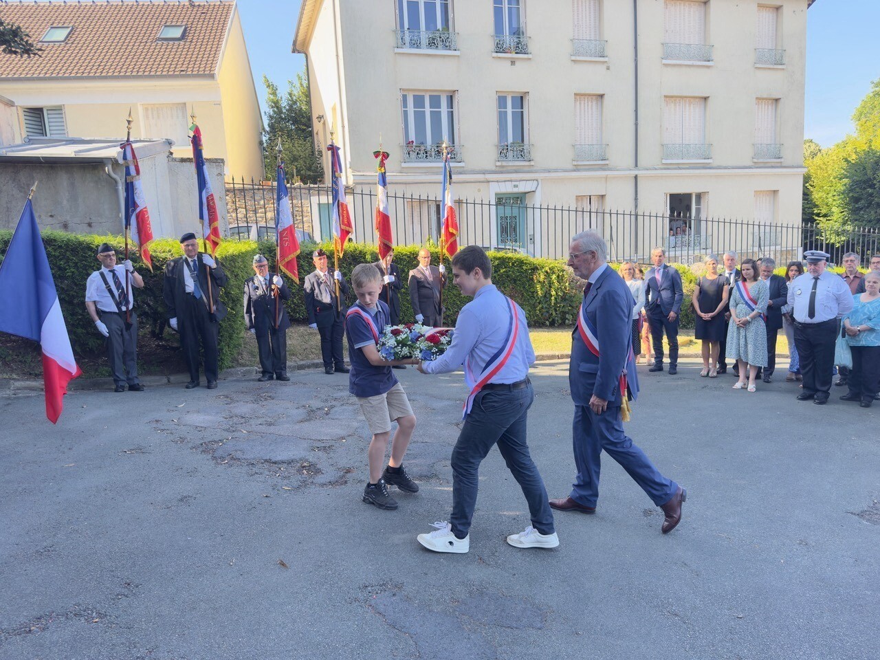 , Pourquoi cette ville des Yvelines choisit de ne plus commémorer l’appel du général de Gaulle du 18 juin 1940