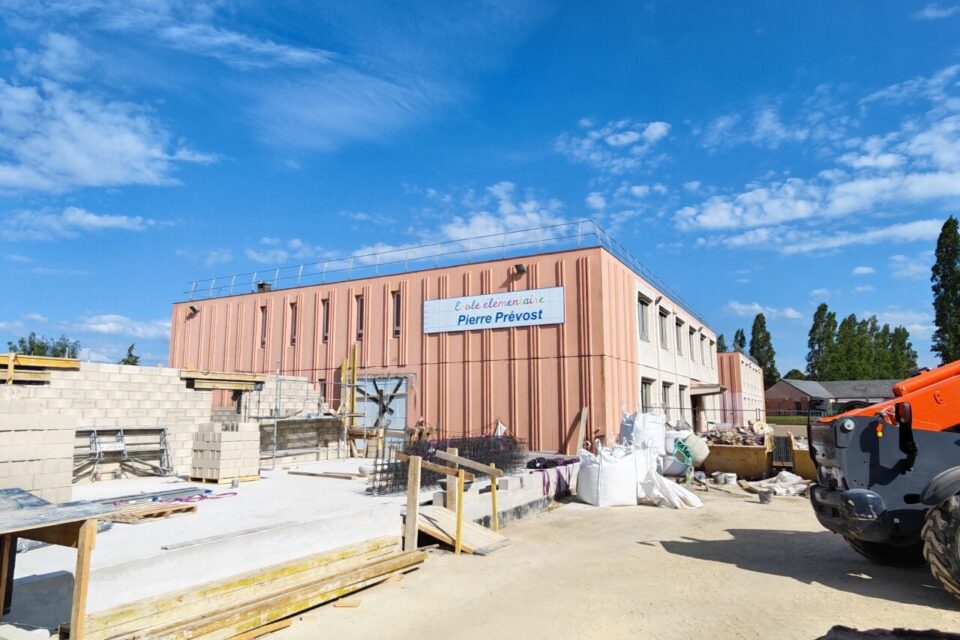 Les travaux de l'&eacute;cole battent leur plein