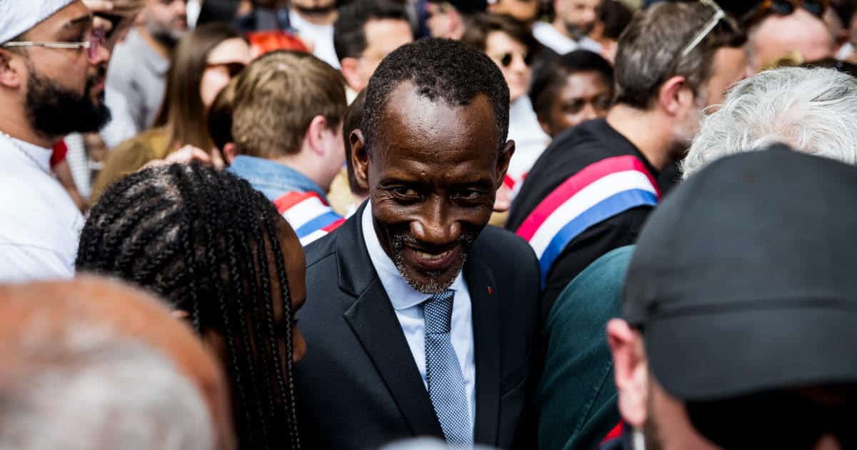 , Seine-Saint-Denis Le maire LFI de Saint-Denis, Bally Bagayoko, refuse de raccrocher le portrait de Macron