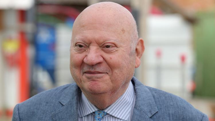 , Maire depuis 46 ans d&rsquo;Issy-les-Moulineaux, Andr&eacute; Santini est mort &agrave; l&rsquo;&acirc;ge de 85 ans