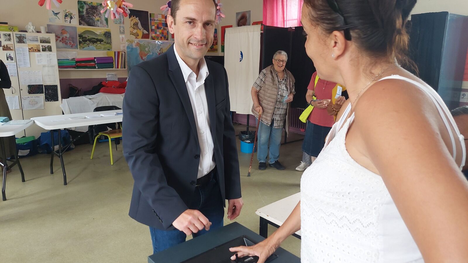 , Municipales 2026 &agrave; Mantes-la-Ville : l&rsquo;ancien maire RN veut retrouver son fauteuil bleu marine
