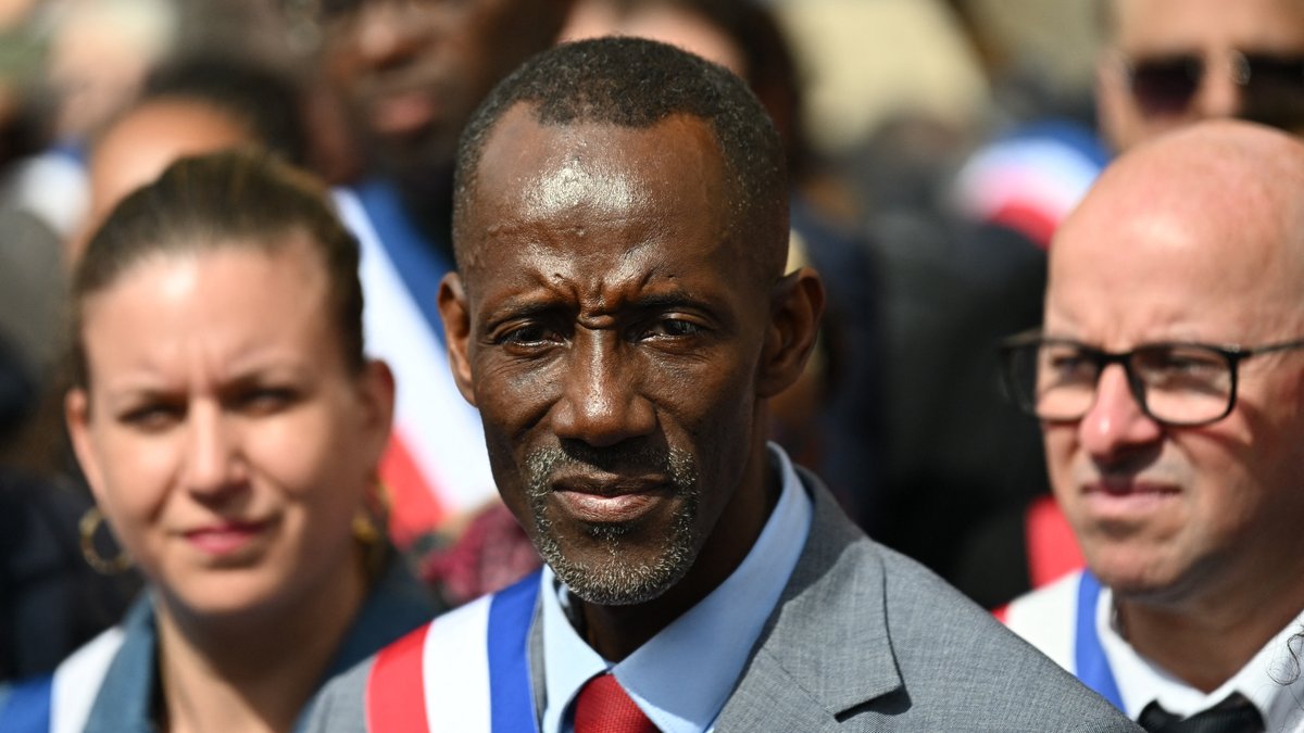 , « Un droit à la réplique populaire » : le maire LFI Bally Bagayoko estime légitime de « siffler la Marseillaise »