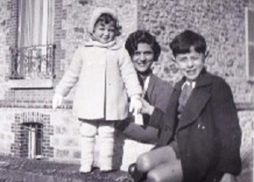 Ir&egrave;ne, Mary et Bernard Garfunkel en octobre 1937.