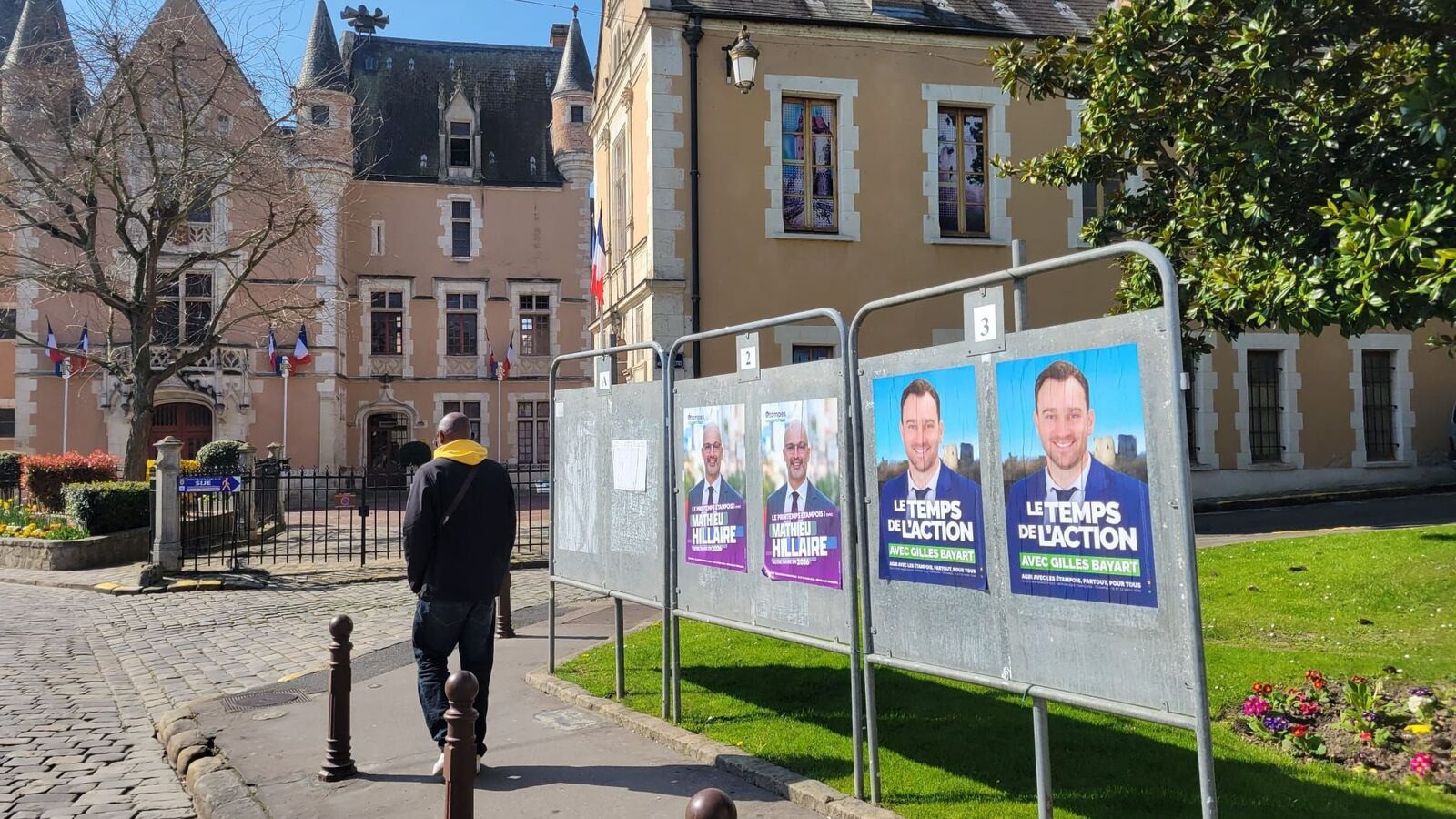 , Municipales &agrave; &Eacute;tampes : le retrait du maire historique Franck Marlin offre un duel Hillaire-Bayart au second tour